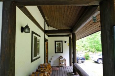 タイニーハウス離れ（趣味の部屋）